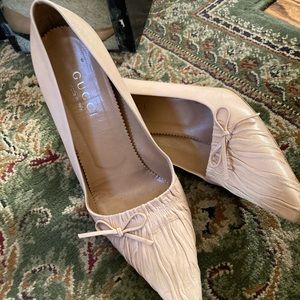Gucci pumps